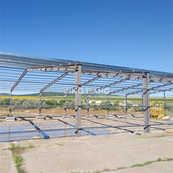 Q235 Q355 Taller de marco prefabricado de metal galvanizado industrial / Estructura de acero de almacén con marco a dos aguas